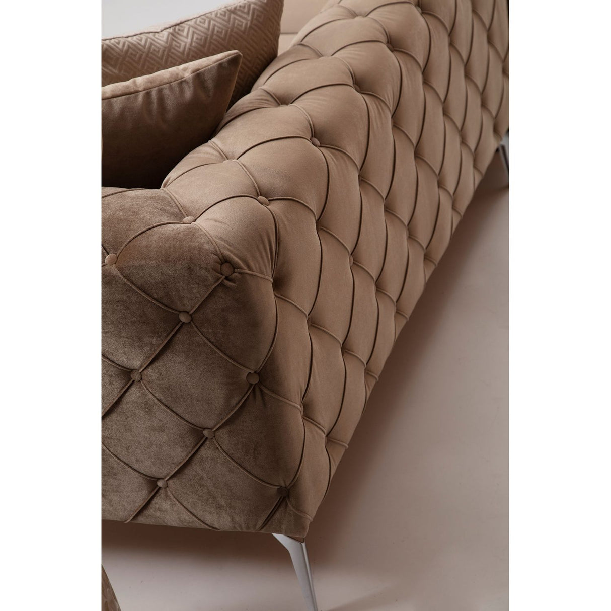 Quito (344 x 90 x 72 cm) Mörk kräm 4-sitssoffa