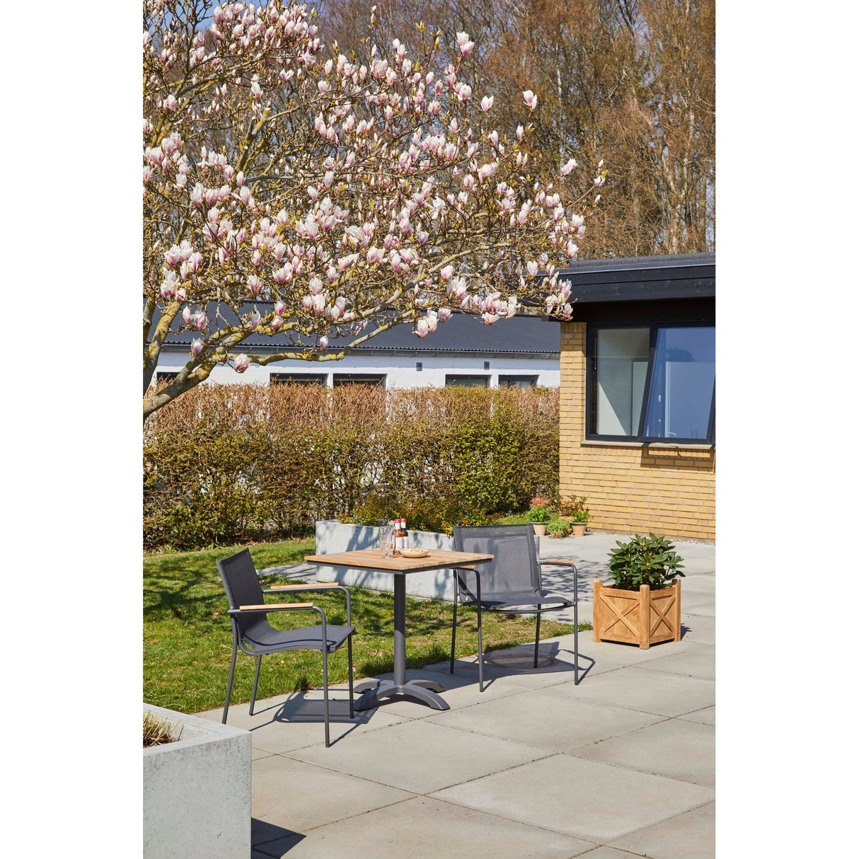 Mood Classic Trädgårdsstol i Teak, Textilene och Antracit Aluminium