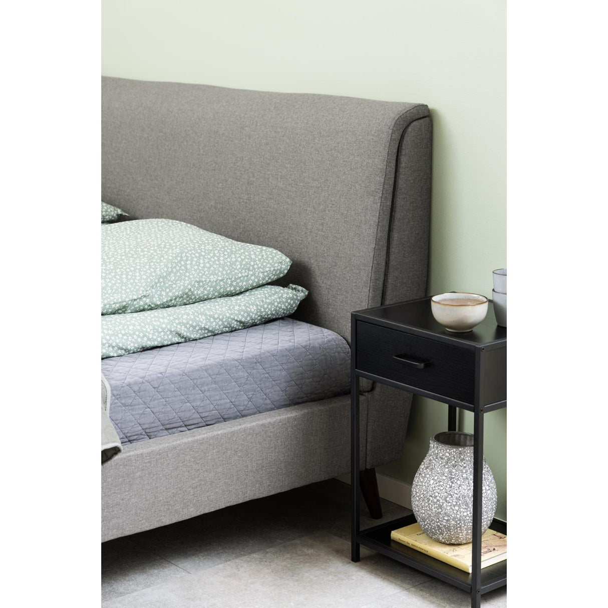 Notting Hill Sängbord 42x35 cm Svart Ask