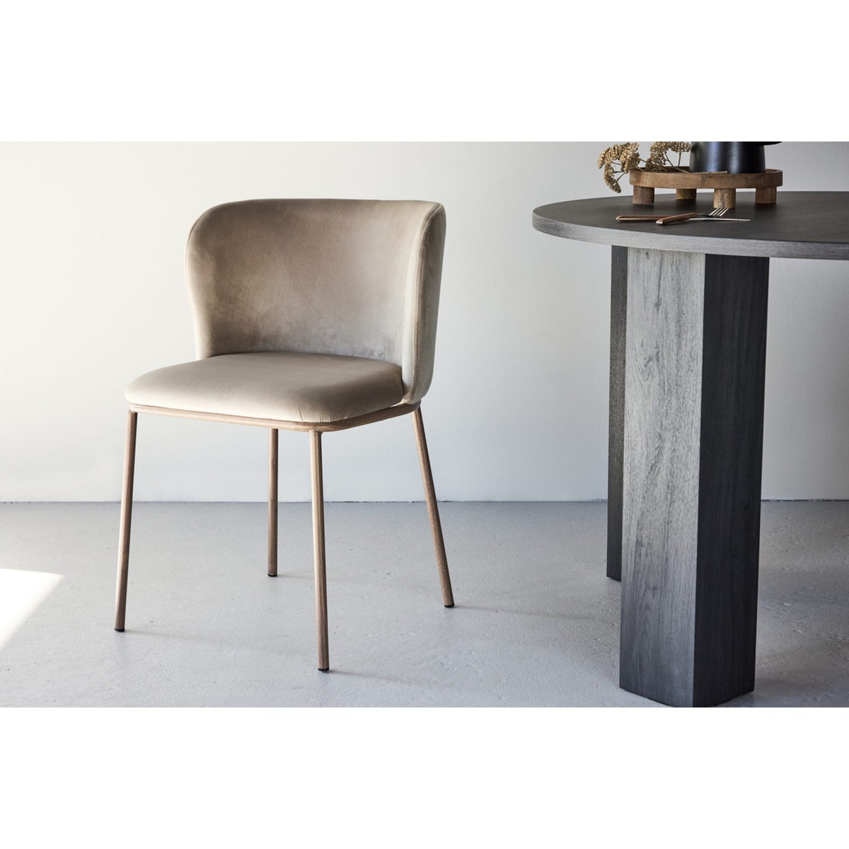 Edina Matstol Beige