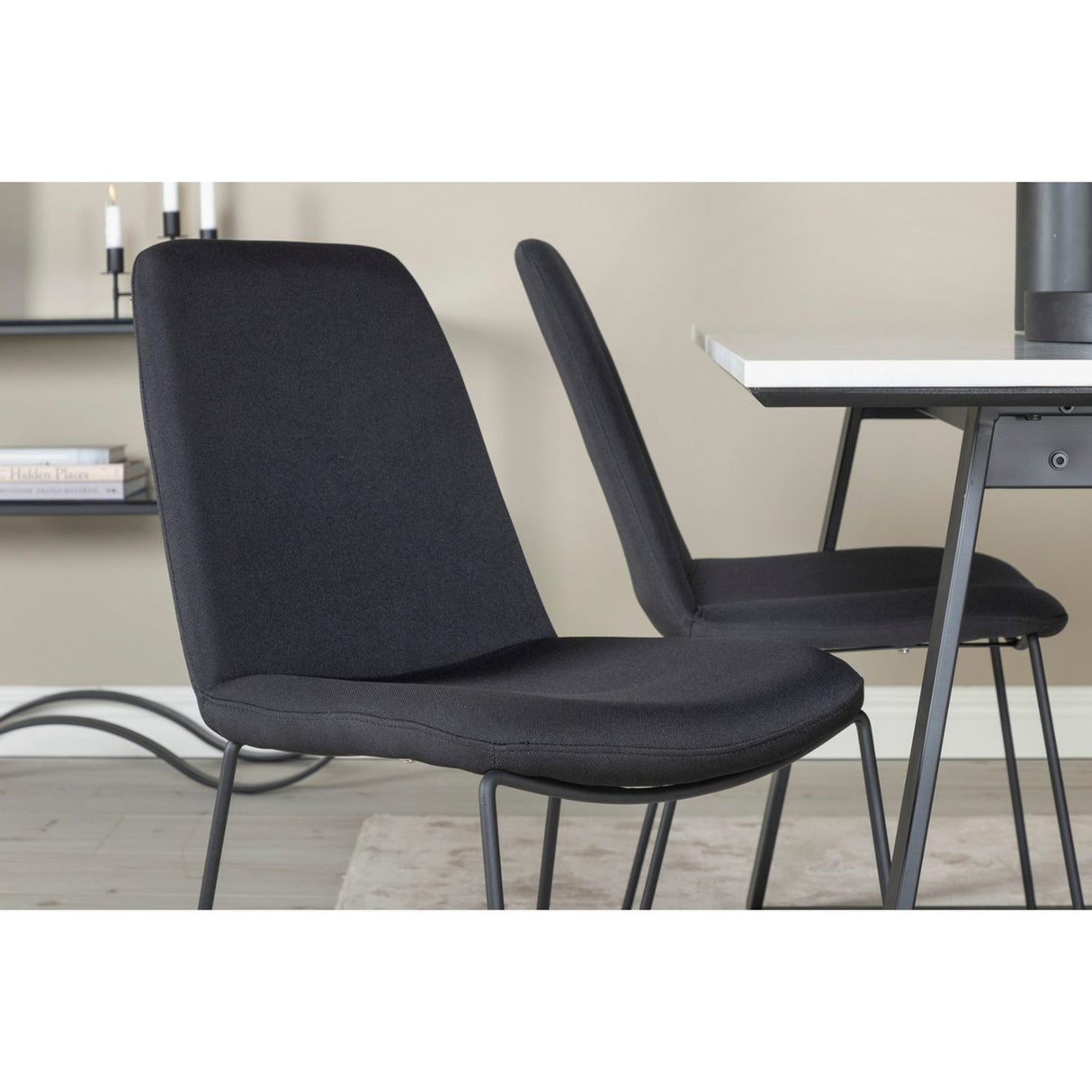 Estelle, Muce Rektangulär matgrupp Svart, Svart, vit, 140 x 90