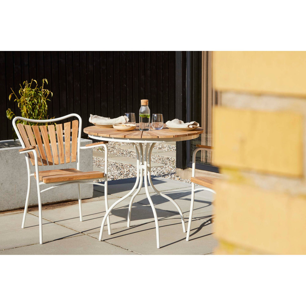 Ellen Trädgårdsmöbelset i Teak och Aluminium 80 cm + 2 stolar, Vit