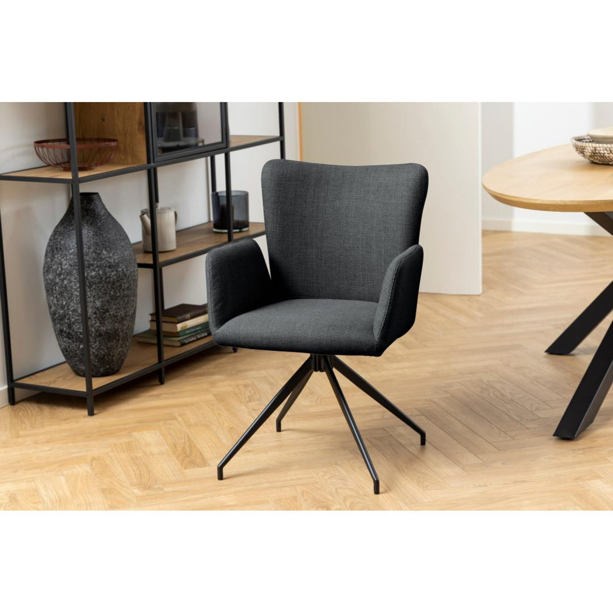 Millau Karmstol Basel tyg Mörkgrå