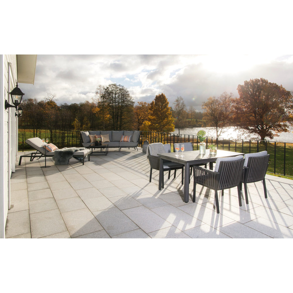 Jet Set Mini Ø23 cm Utebord Svart