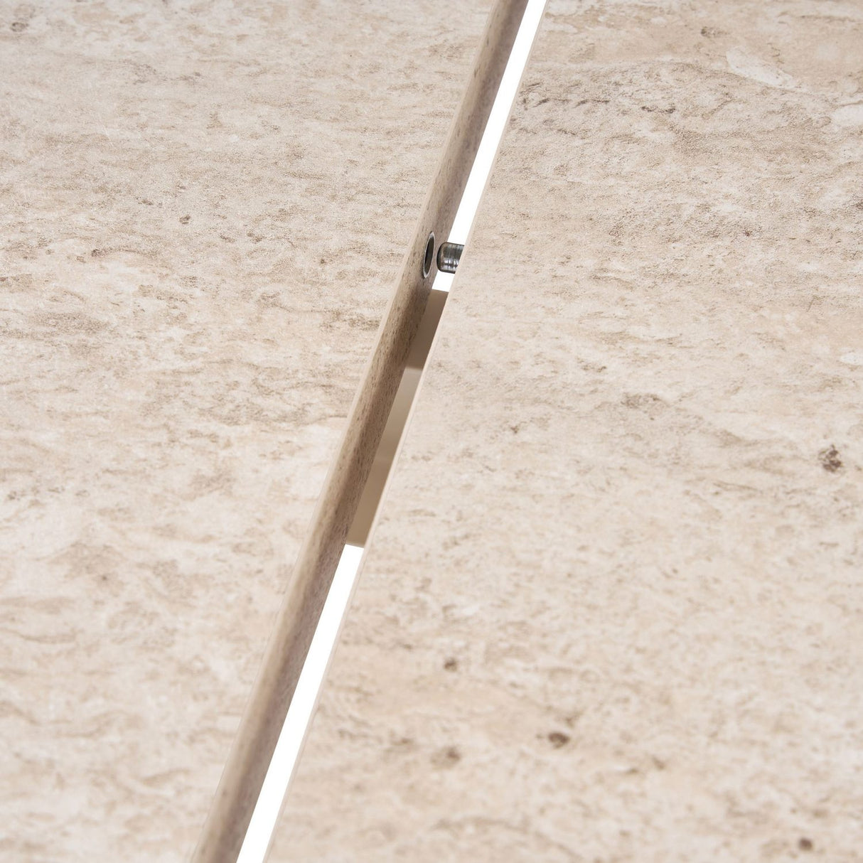 Amadeus Utdragbart matbord Travertine