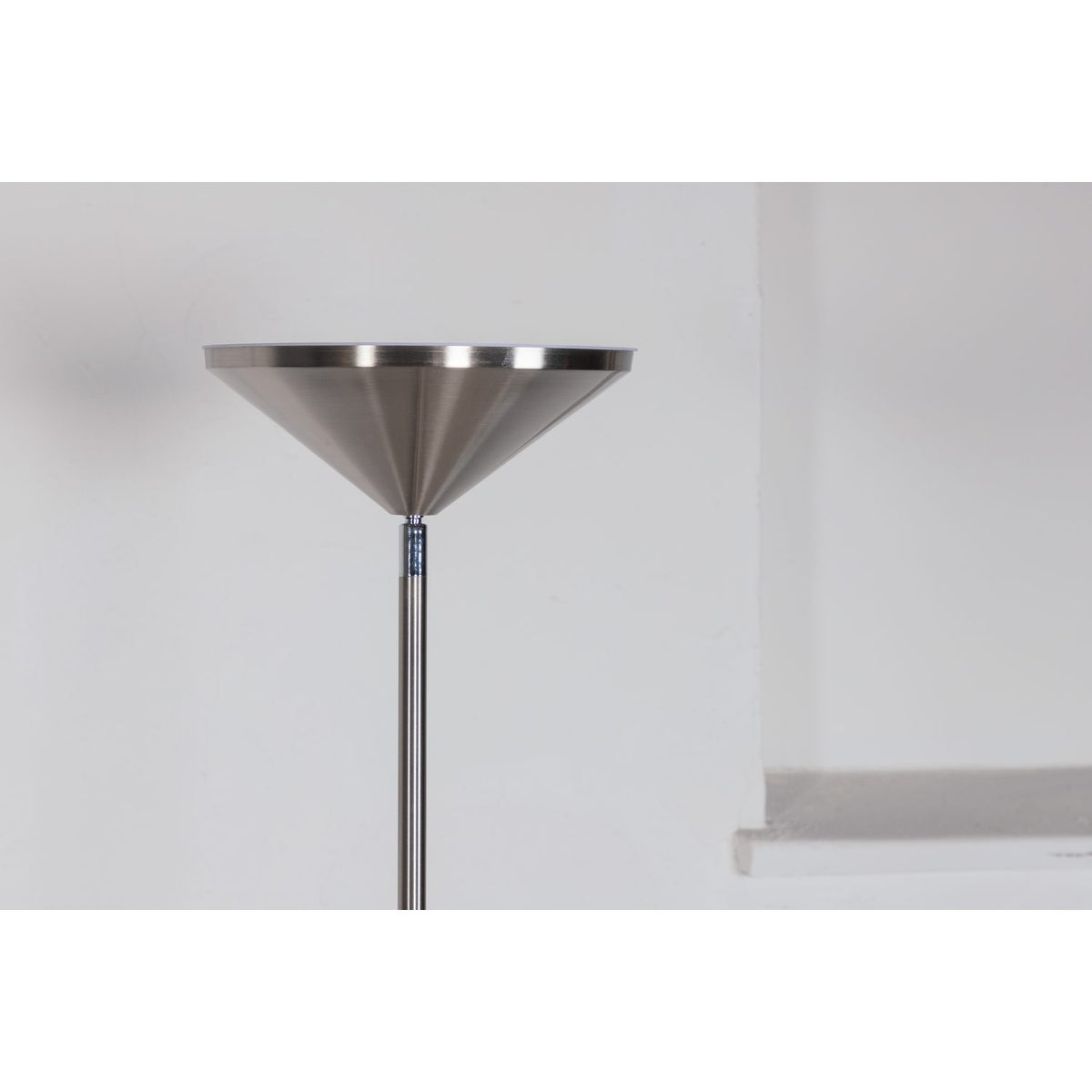 Corong Golvlampa Silver