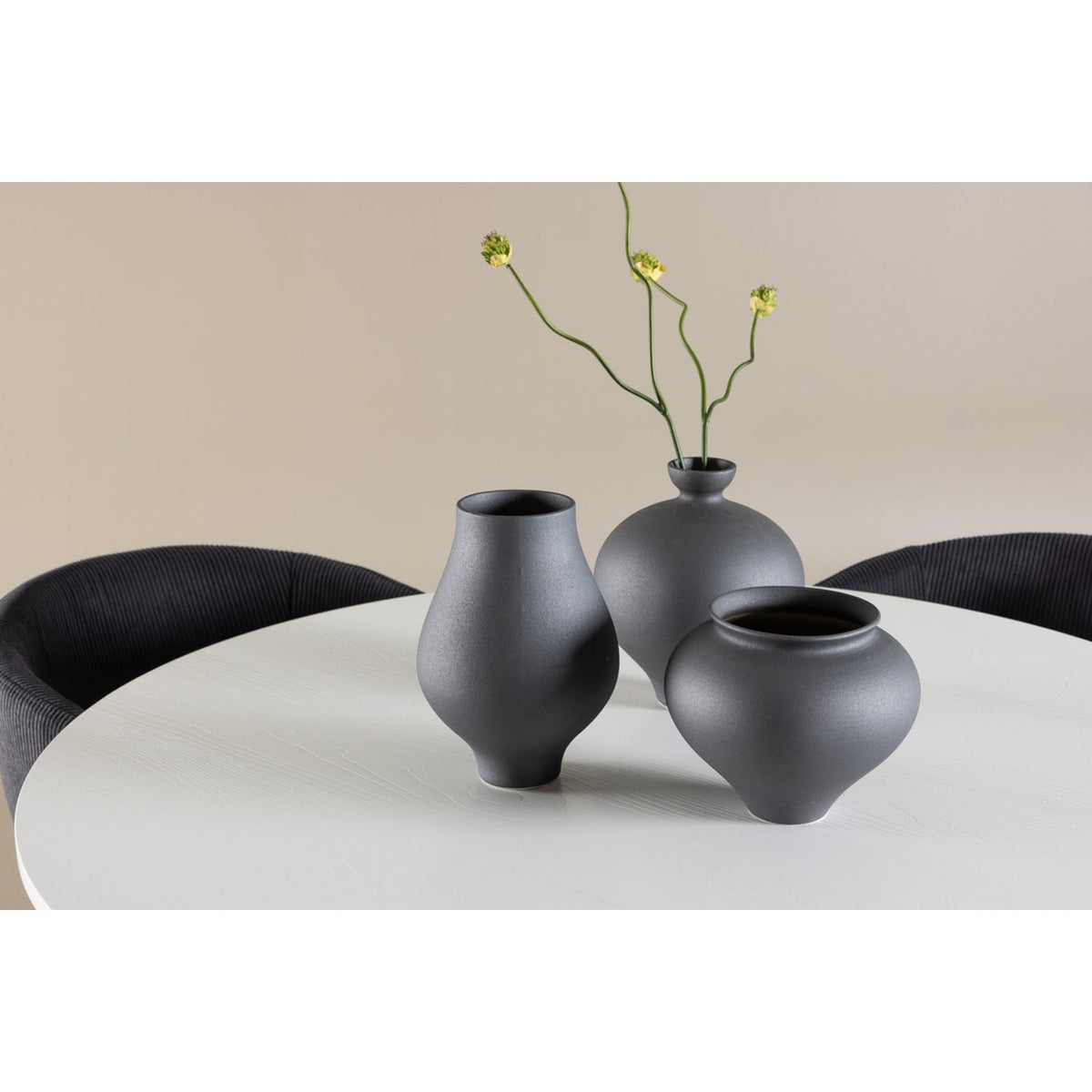 Härön, Berit Rund matgrupp Svart, Vit, ⌀110