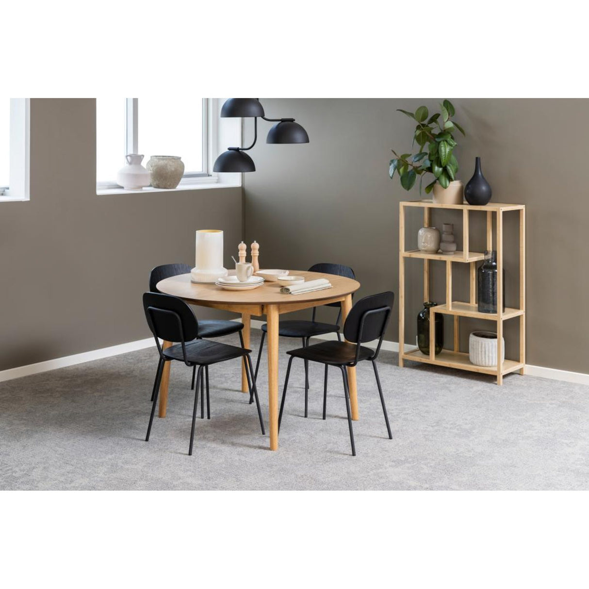 Århus Matbord Rund 115 cm ink. Iläggsskiva Ek