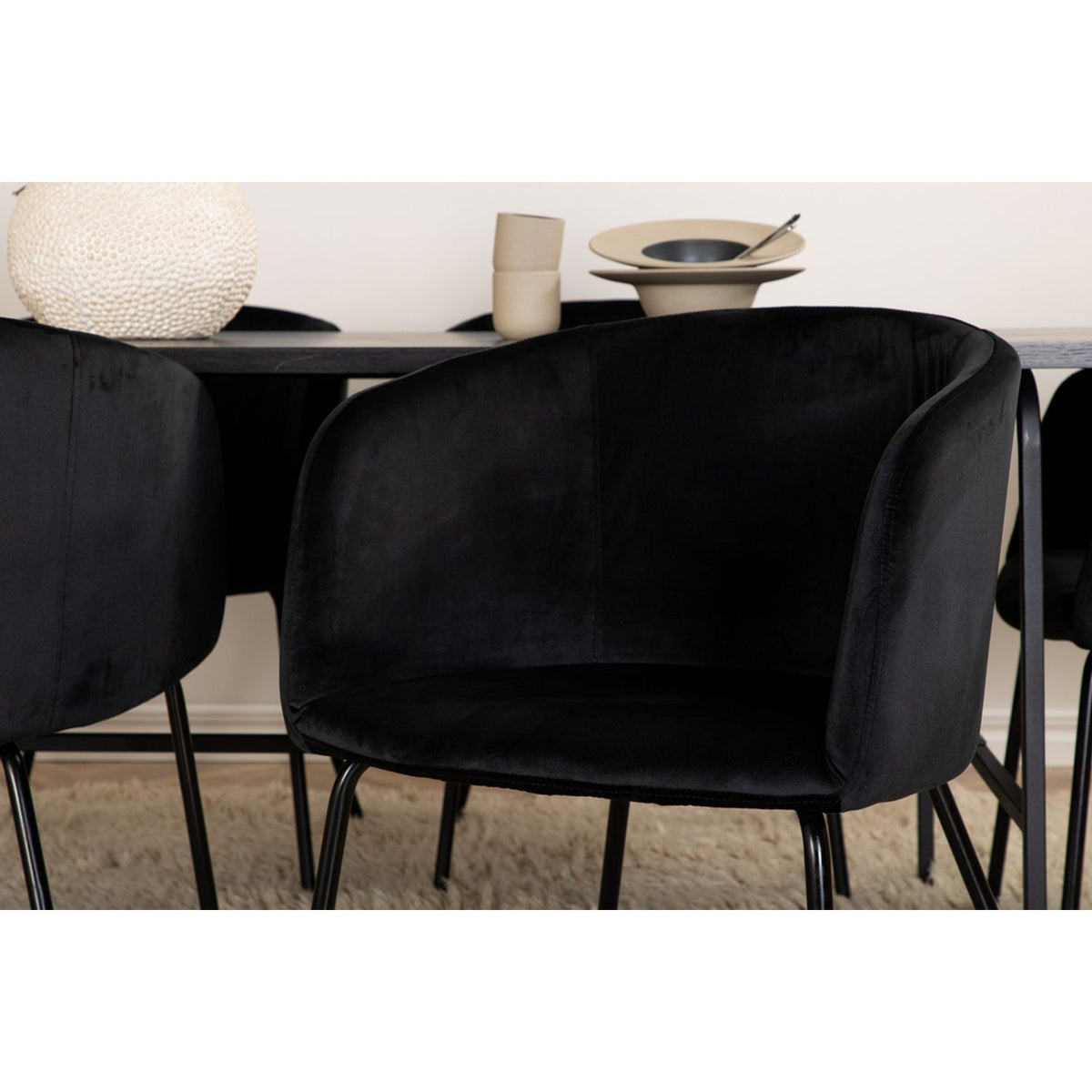 Uno, Berit Rektangulär matgrupp