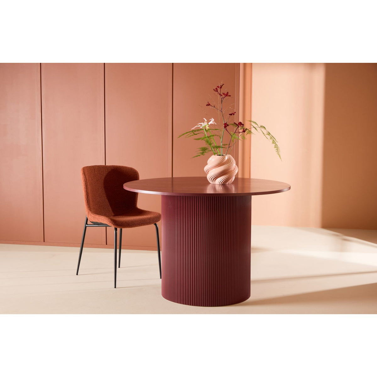 Lenox Runt matbord Burgundy