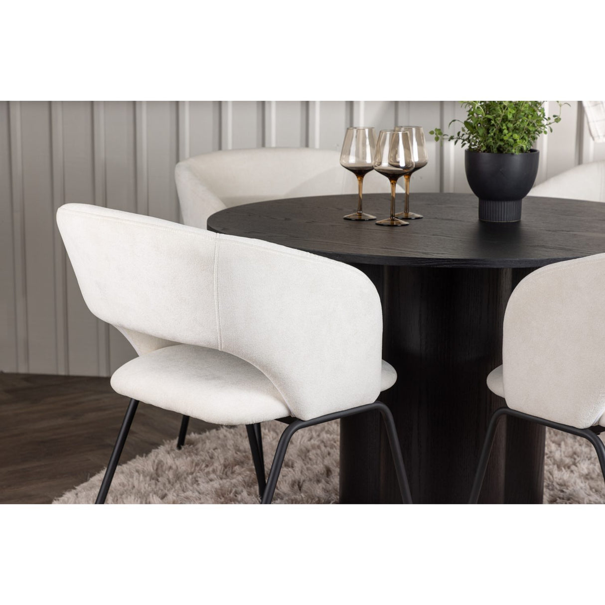 Olivia, Day Rund matgrupp
