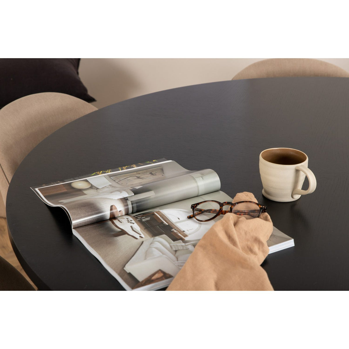 Copenhagen, Velvet Rund matgrupp Beige,Svart, Svart, ⌀140