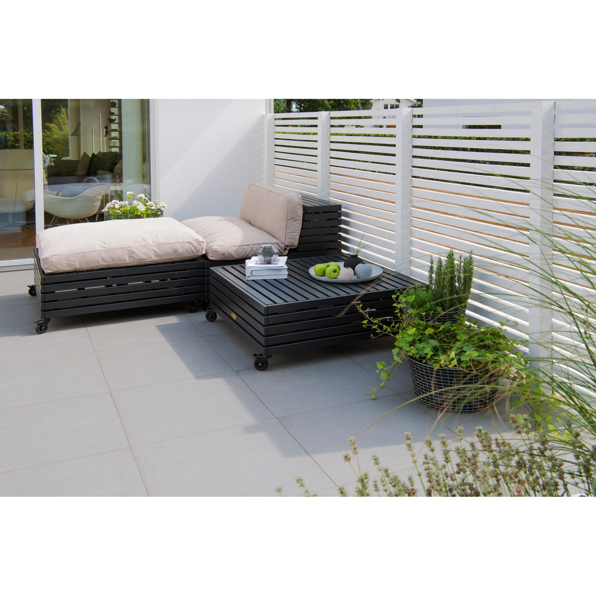 Bara Vara Utefåtölj Grå