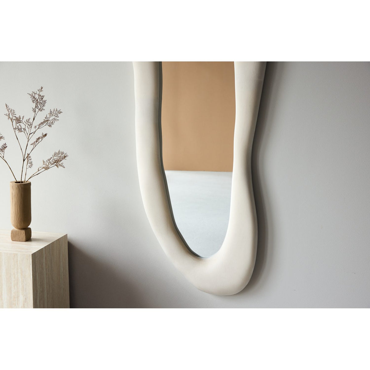 Louiseville Stor spegel Beige