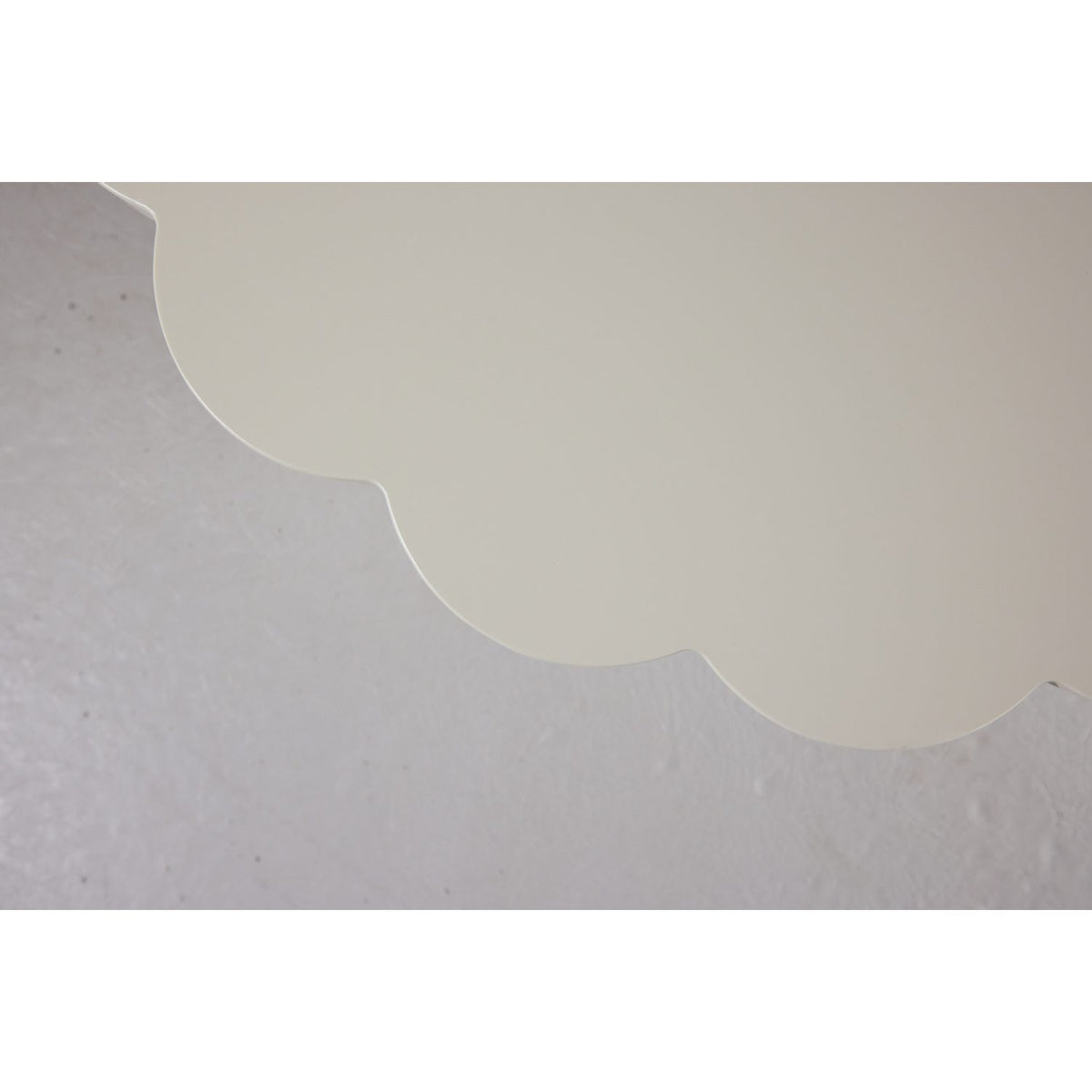 Krull Soffbord Beige