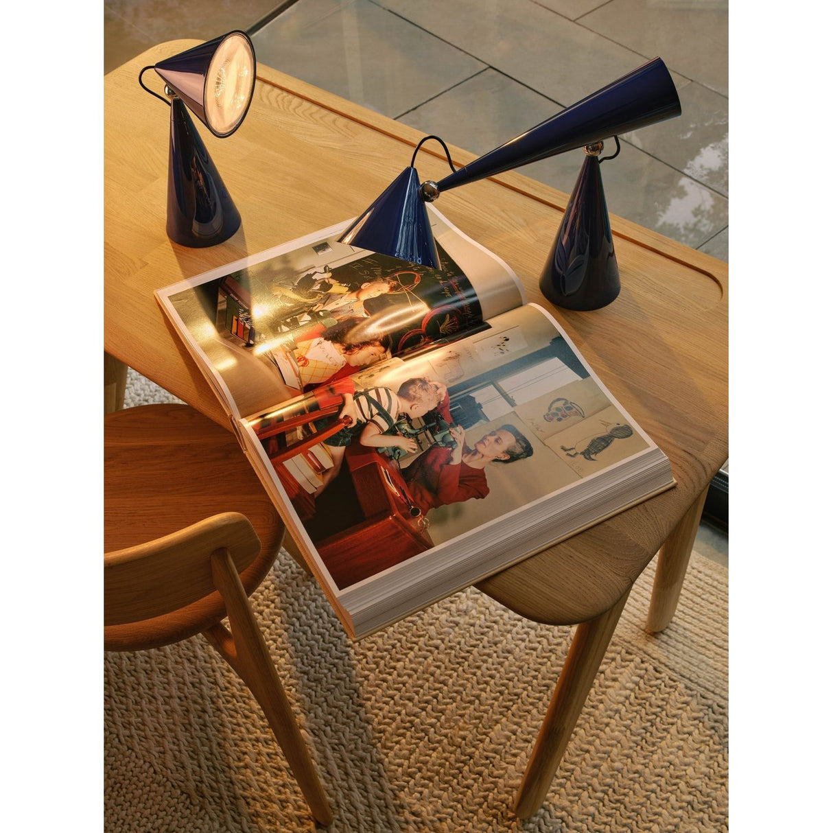 Pose Portabel lampa Indigo