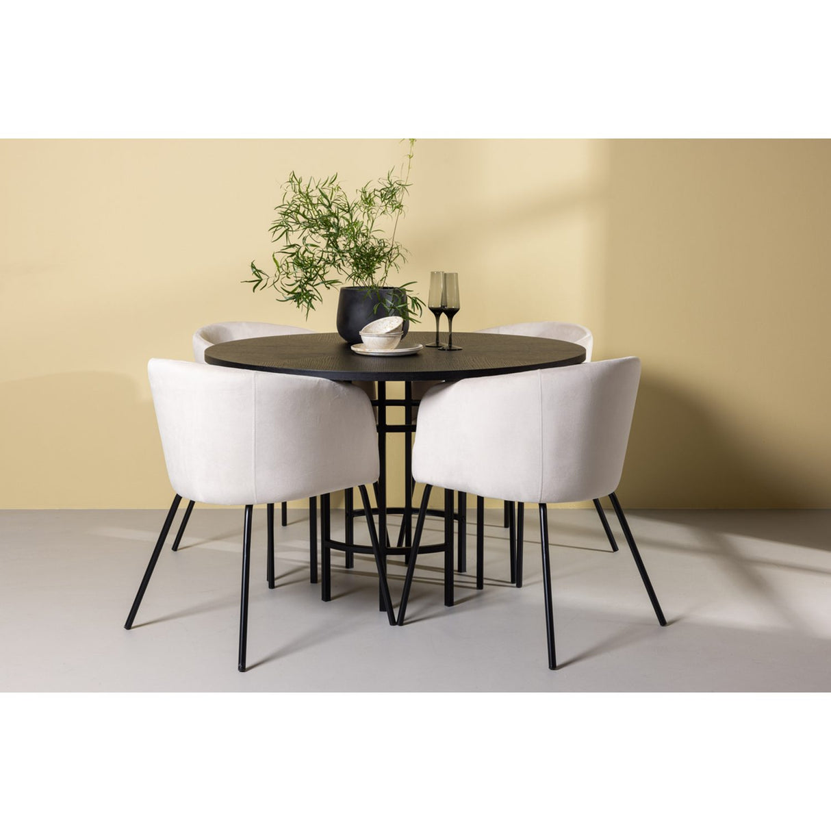 Copenhagen, Berit Rund matgrupp Beige, Svart, Svart, ⌀115