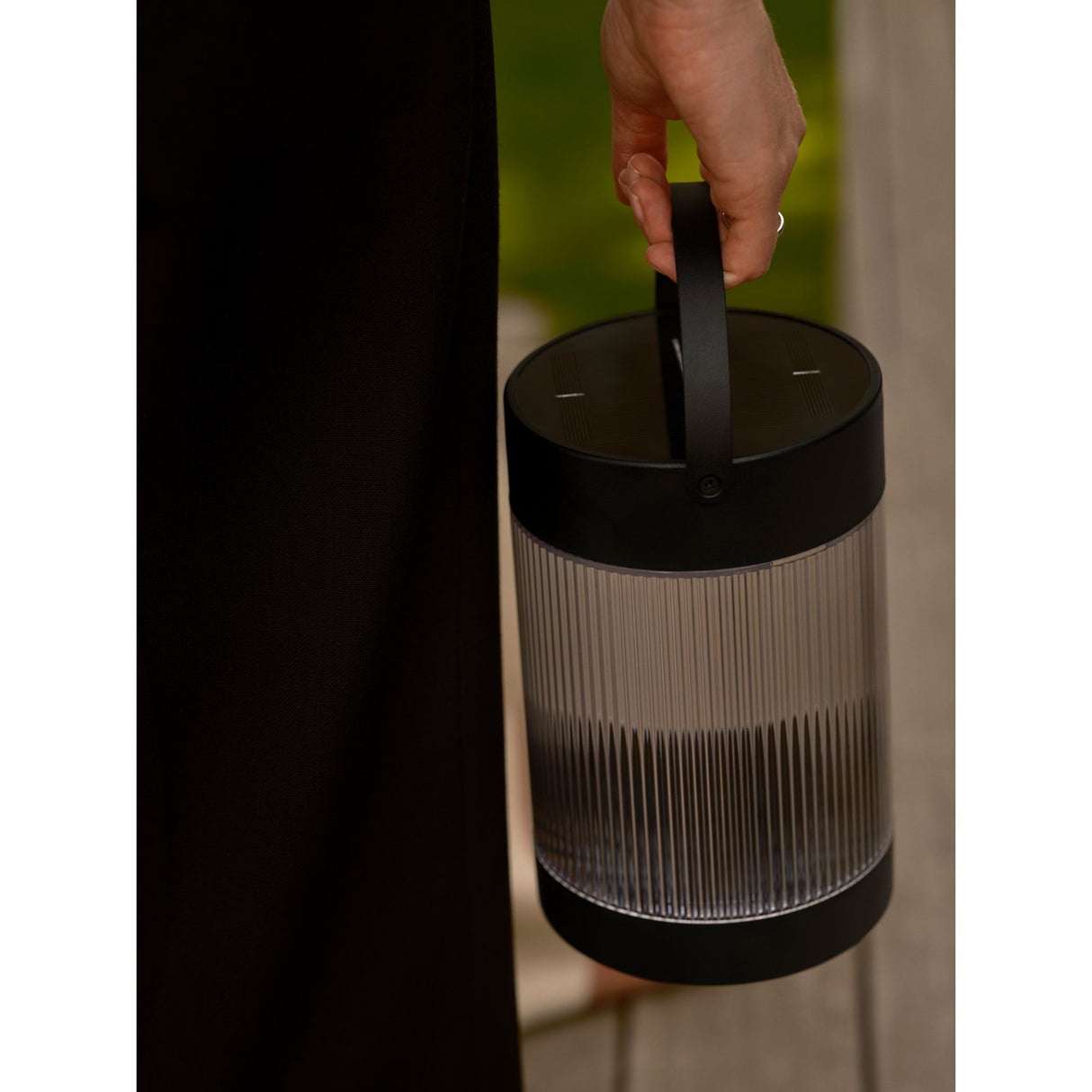 Coupar Solcell Uppladdningsbar Lampa Svart