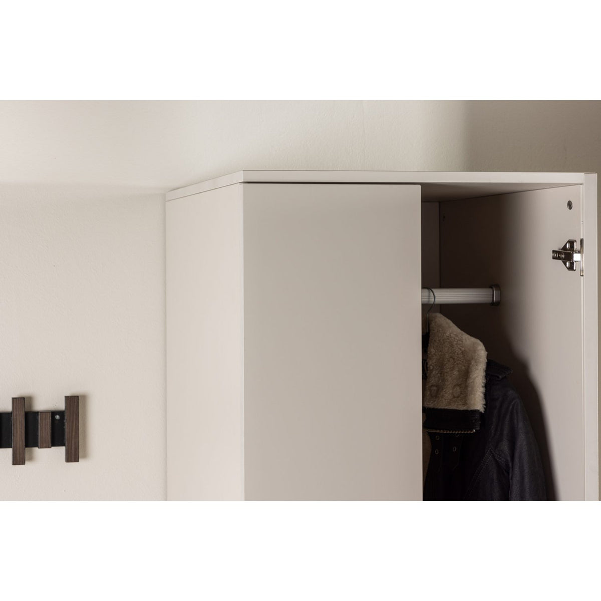 Nice Garderob Beige, 60 x 177