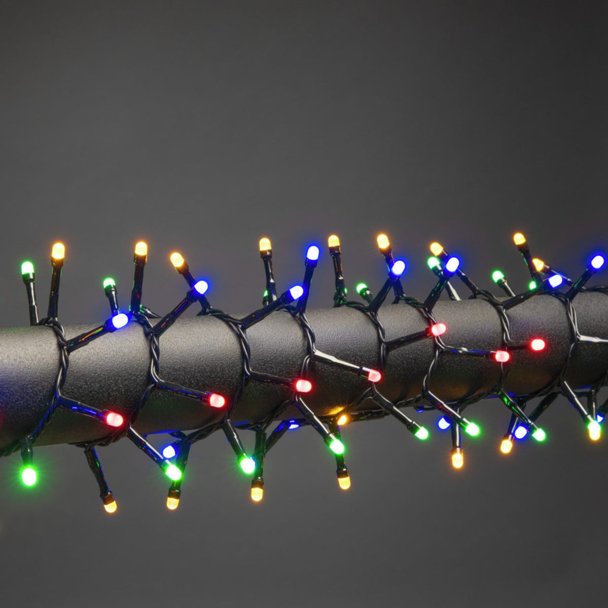 Cluster Frostad LED Svart kabel 30V/IP44 Ljusslinga Ute 32.98m, Färgad