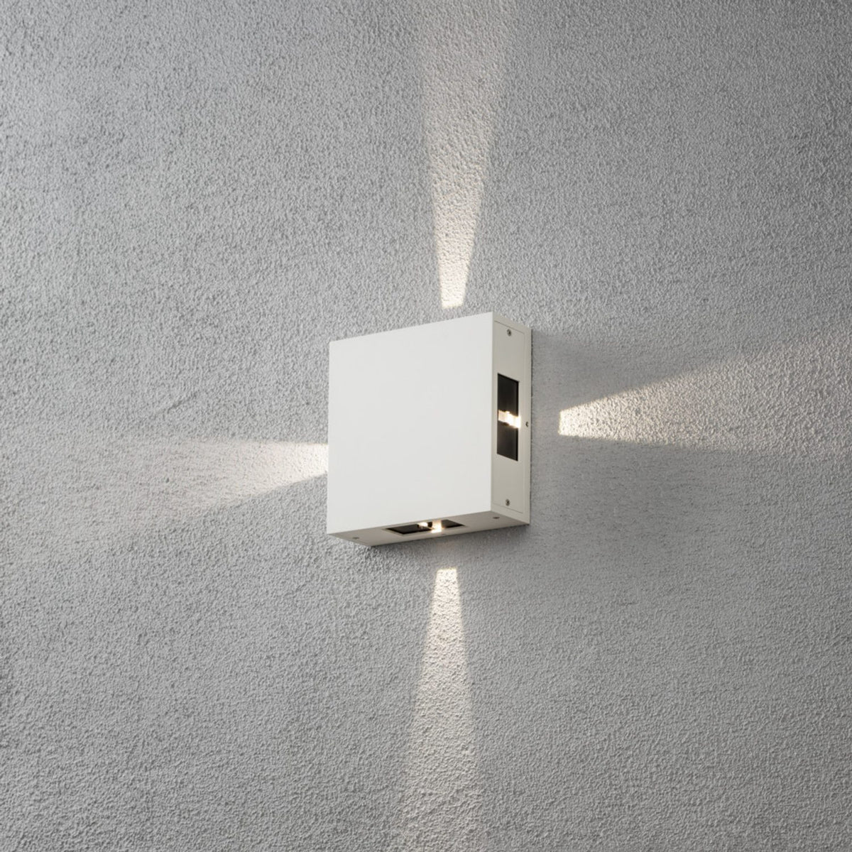 Cremona HP-LED 4x3W Vägglampa Ute Vit