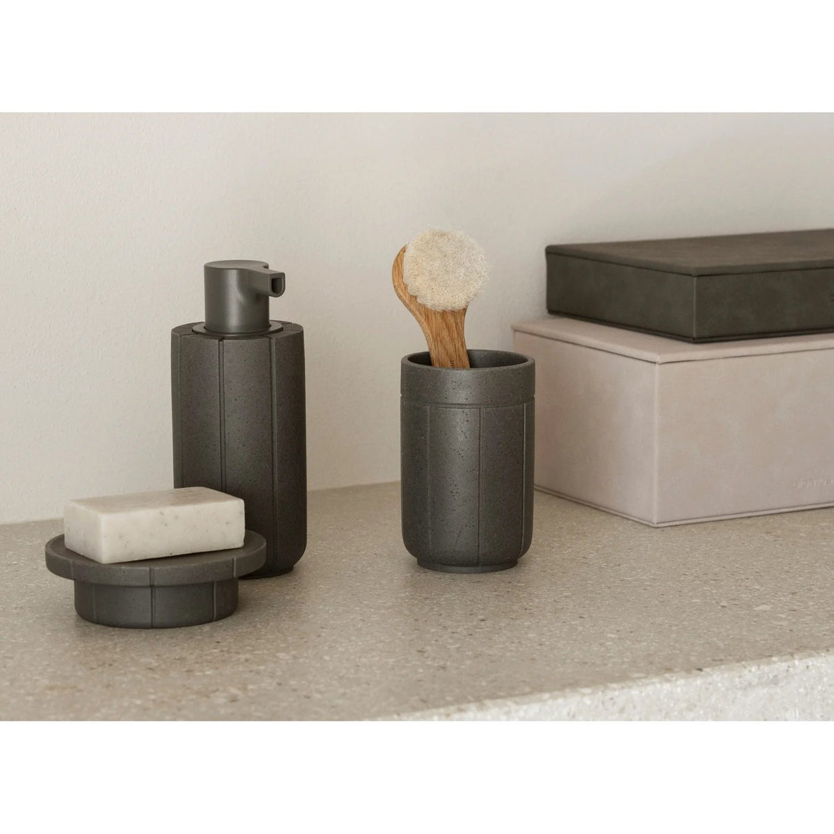Kua soap dish h 3,5 cm ø11 cm Tvålpump Magnet