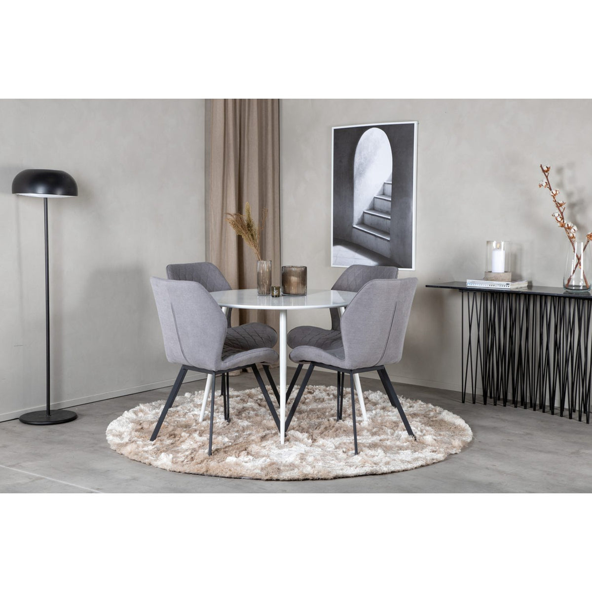 Plaza, Gemma Rund matgrupp