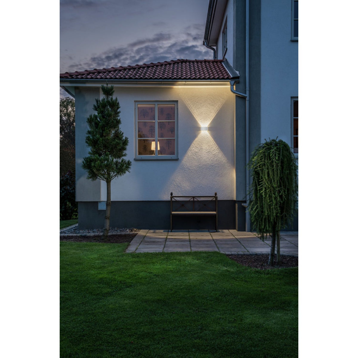 Chieri HP-LED 8W Vägglampa Ute Vit