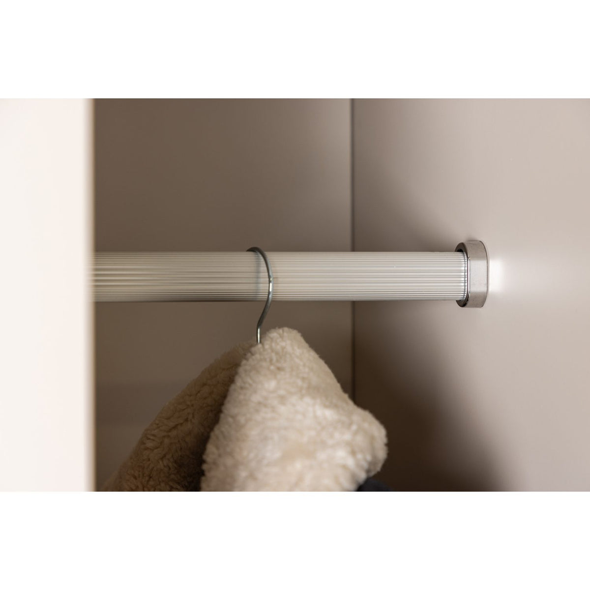 Nice Garderob Beige, 60 x 177