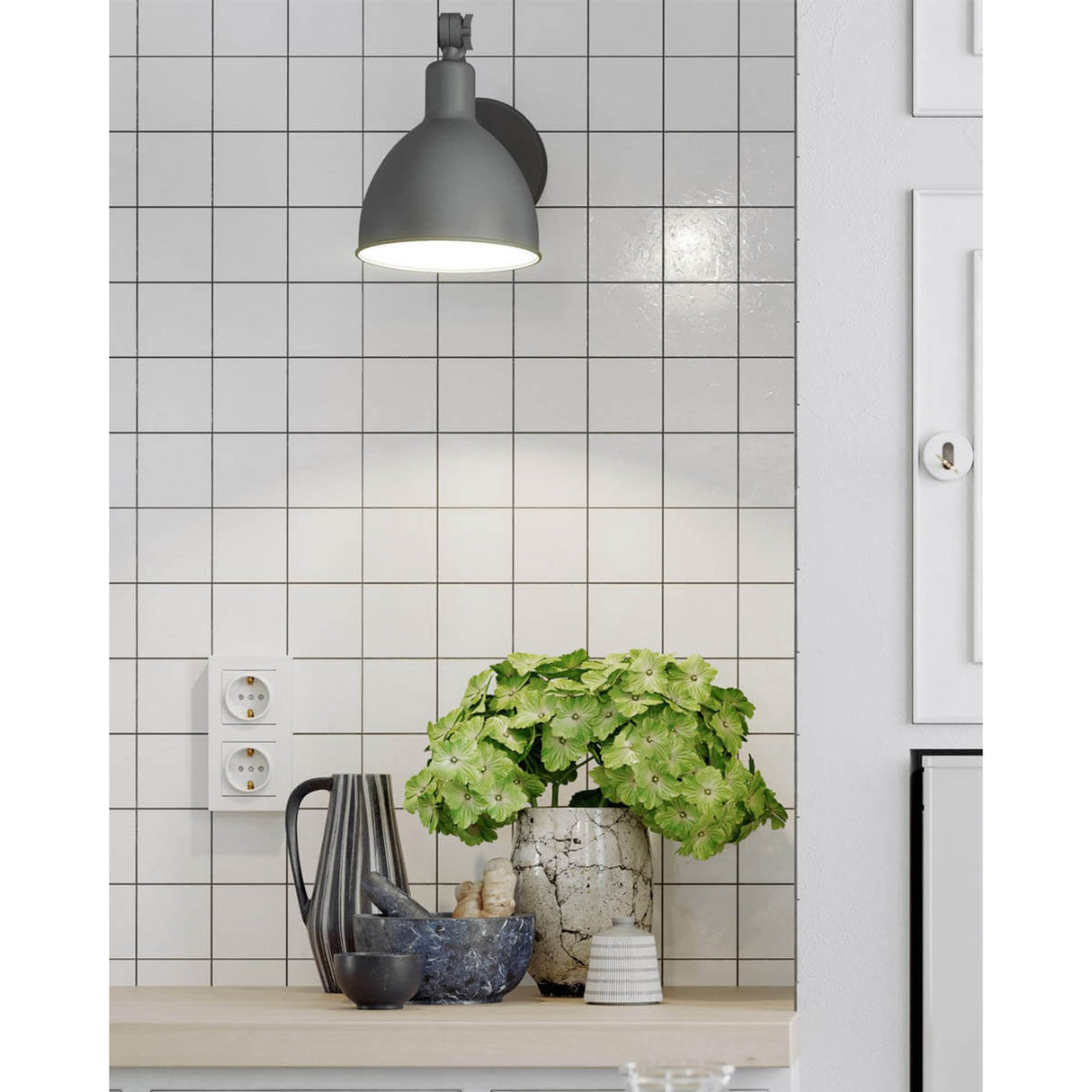 Bazar Mini Vägglampa Grå