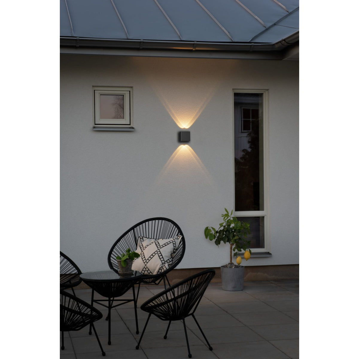 Chieri HP-LED 2x2 Vägglampa Ute Mörkgrå