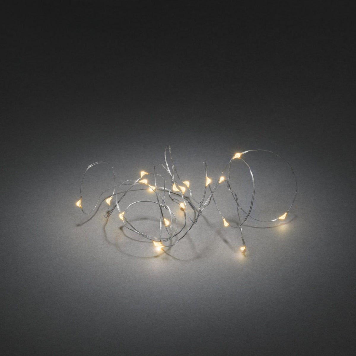 Metallisk LED Timer 6h Ljusslinga Inomhus 40 Lampor (3.9m), Amber/Silverfärgad