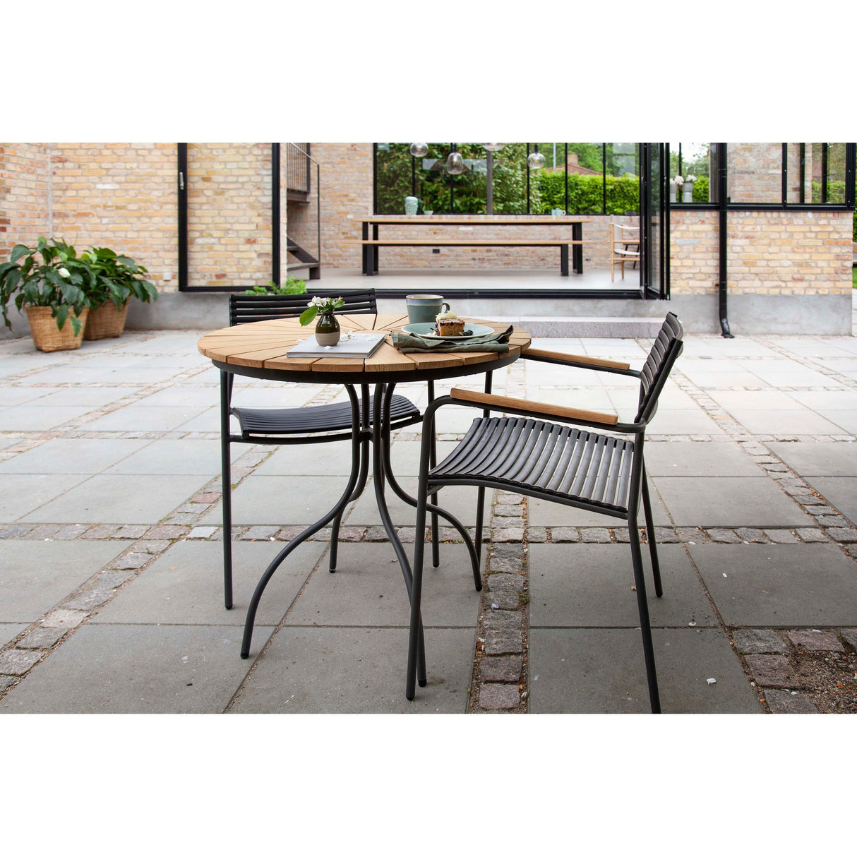 Ellen Cafébord Ø80cm i Teak och Aluminium Antracit