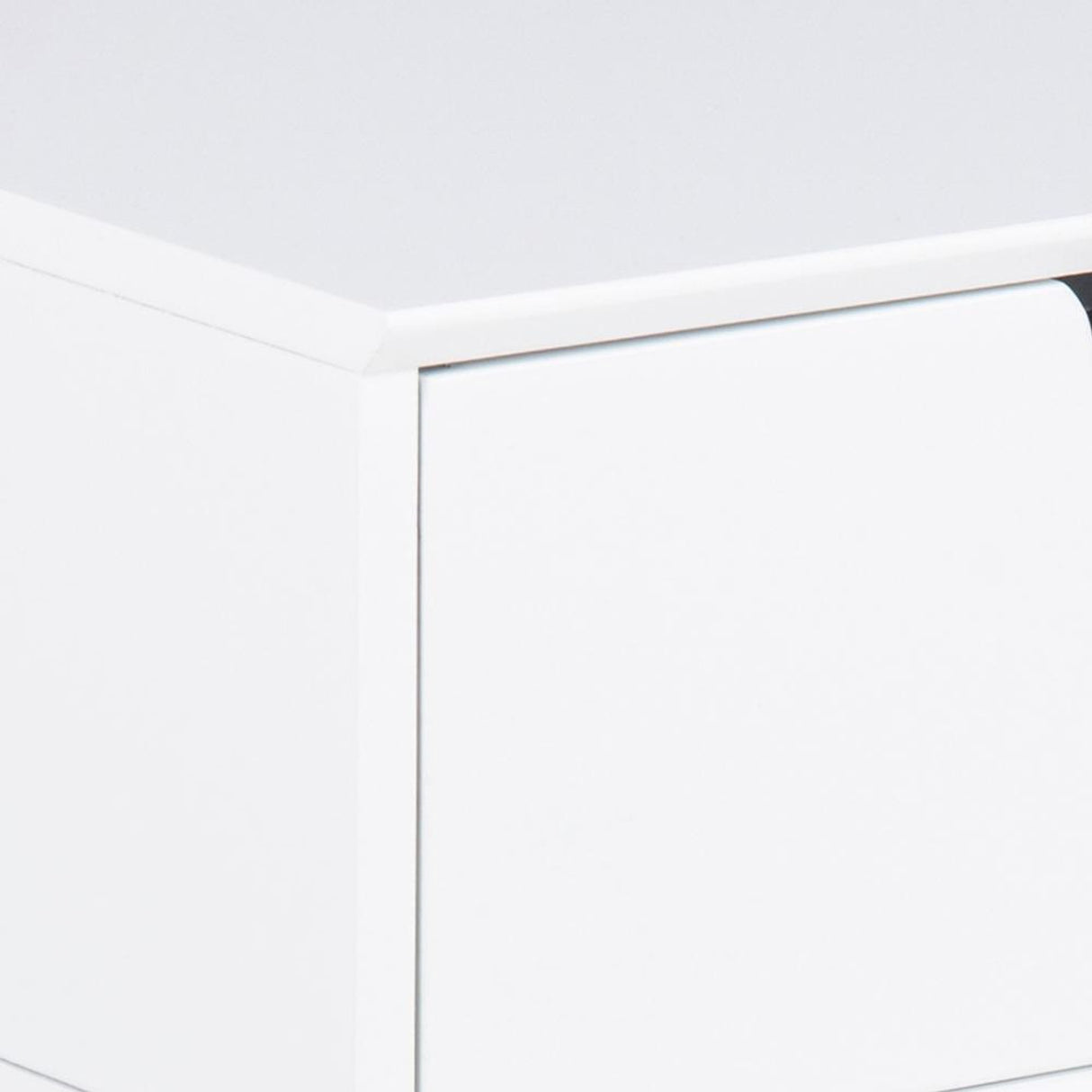 Kirkenes Sängbord 61x40x30 cm Vit