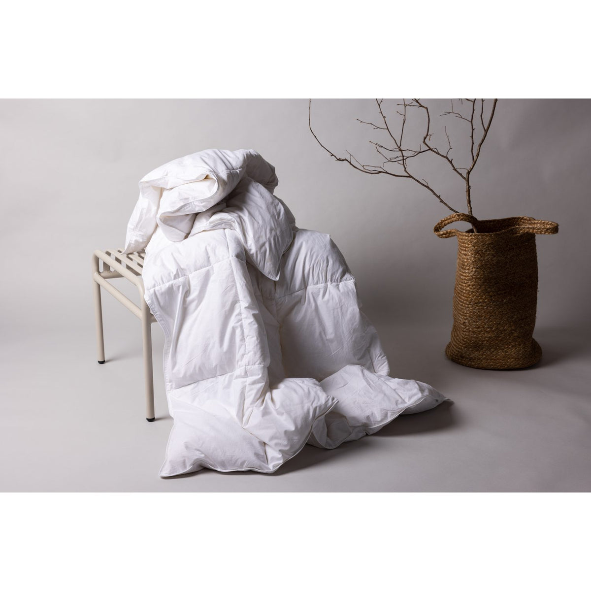 Astrid Täcke Vit, 200 x 150