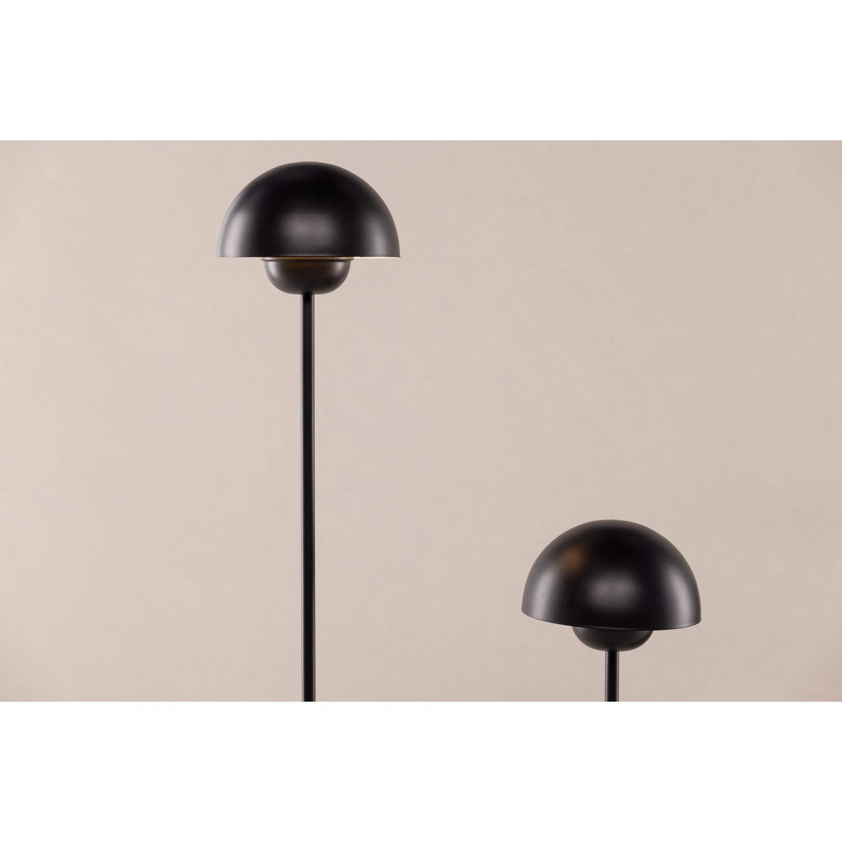 Lyckorna Golvlampa Svart