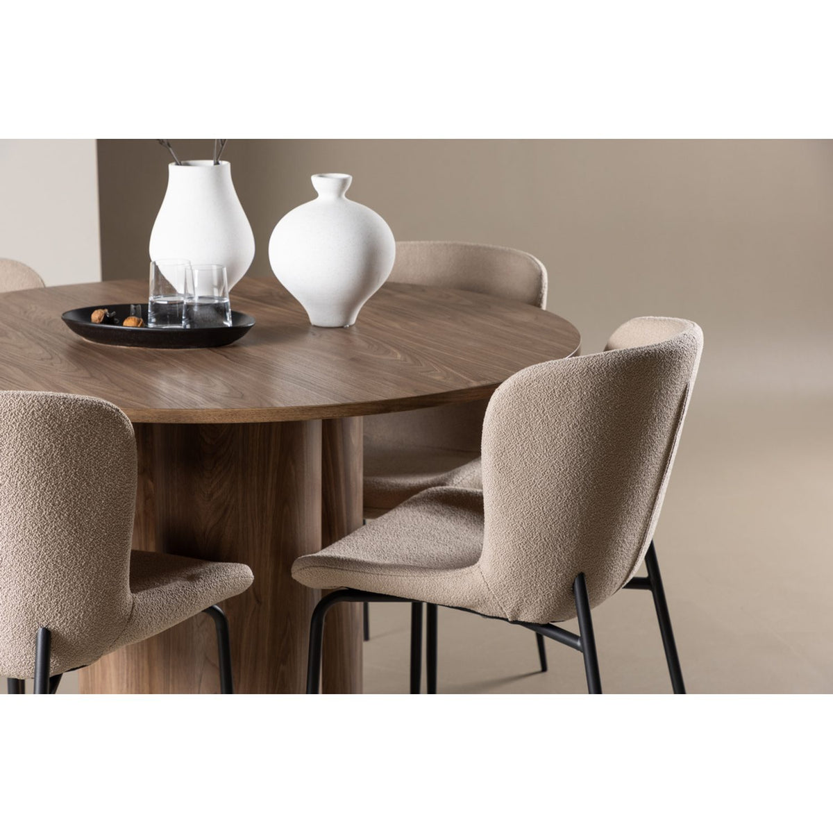 Olivia, Modesto Rund matgrupp