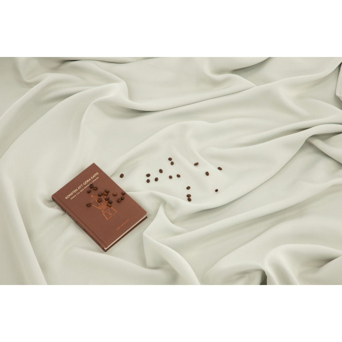 Evelyn Gardin Offwhite