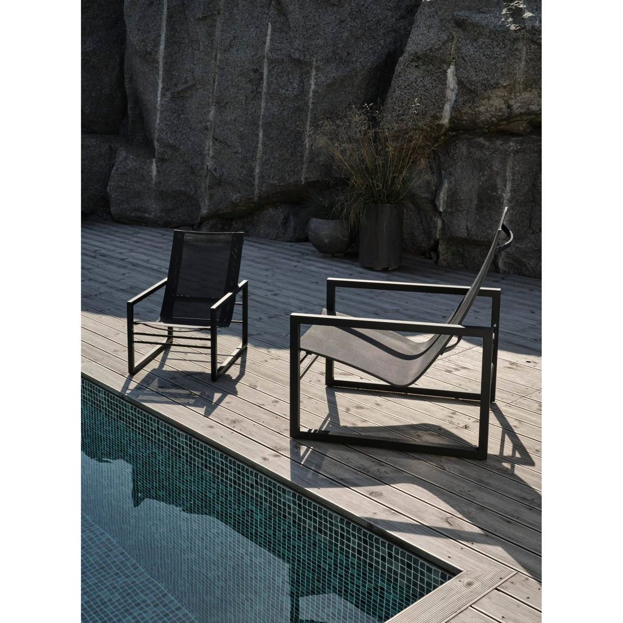 Vevi Barnstol Svart/Antracit