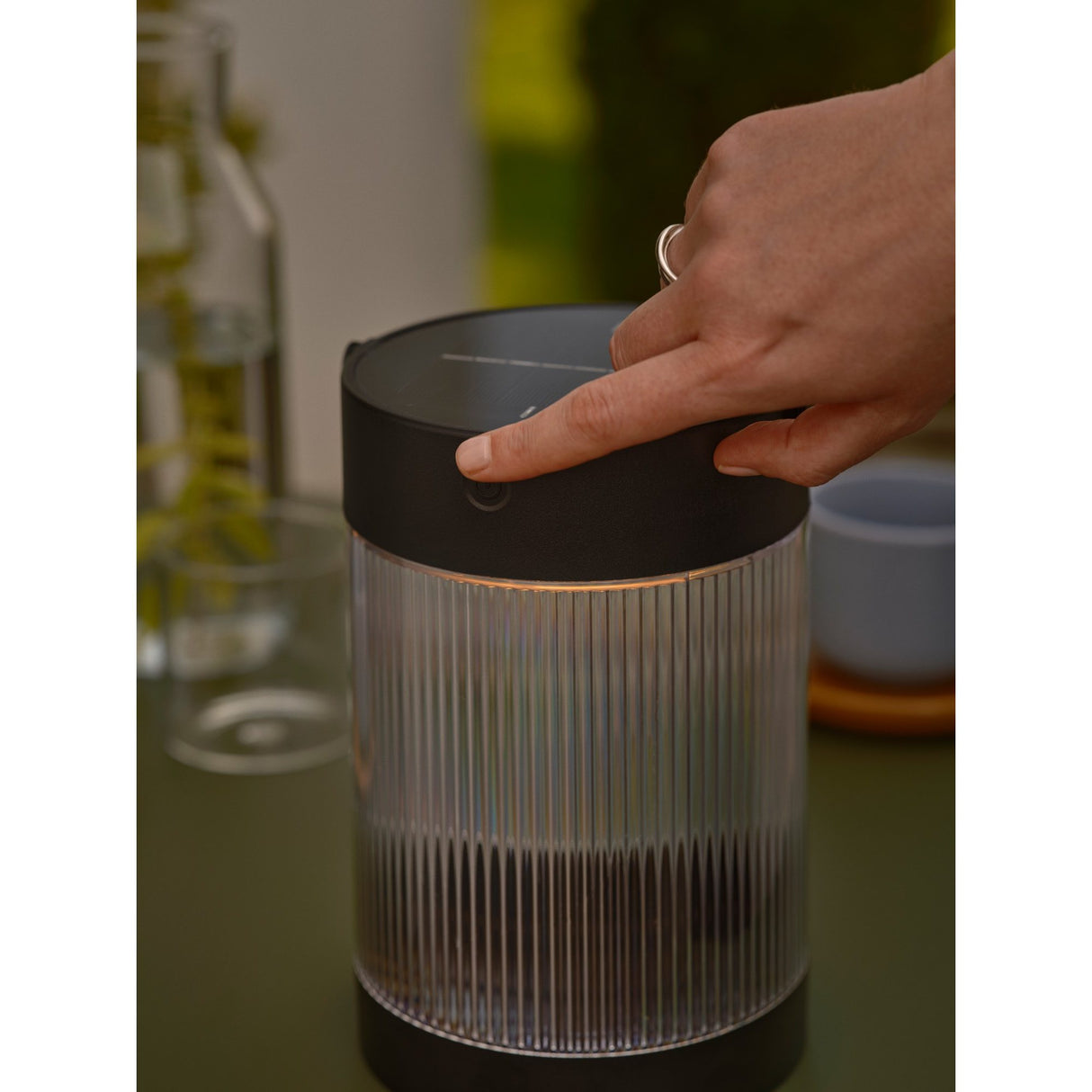 Coupar Solcell Uppladdningsbar Lampa Svart