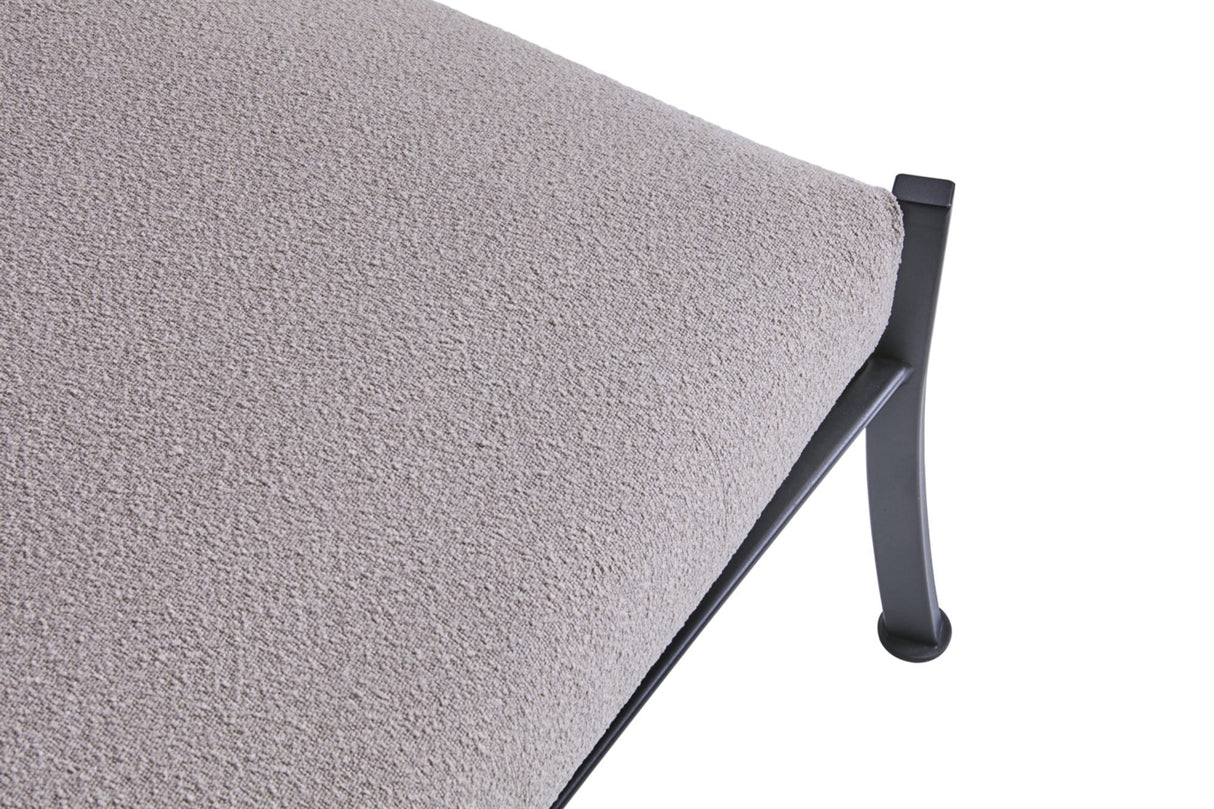 Delux Ottoman