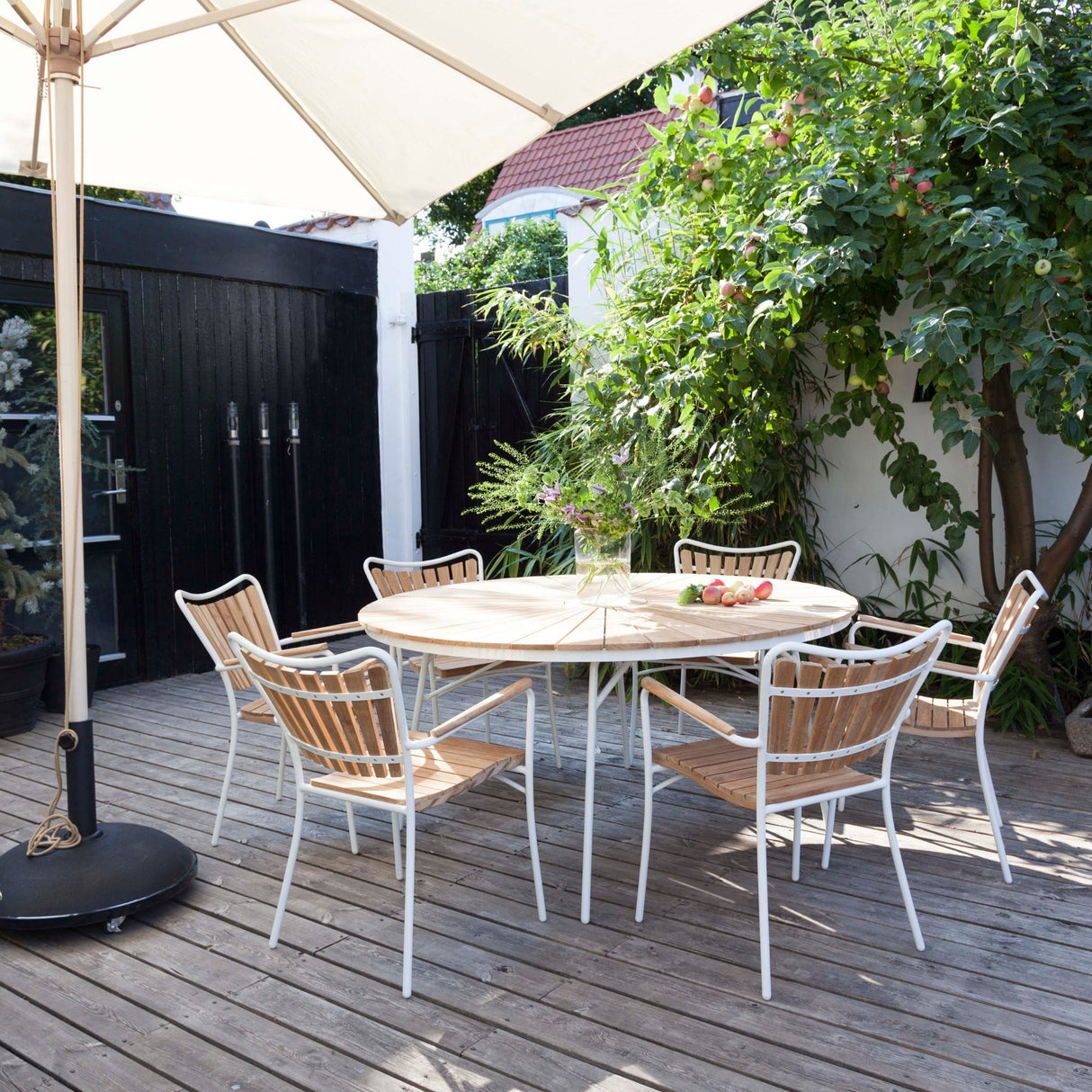 Ellen Trädgårdsmöbelset i Teak och Aluminium 150 cm + 6 stolar, Vit