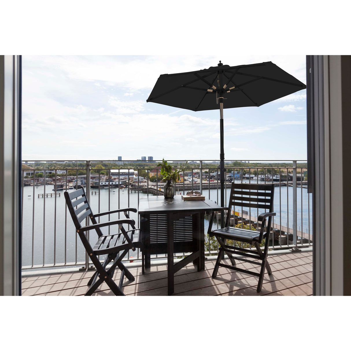 Nero Parasoll Ø1,8 m i Trä Svart Stång/Svart Duk Parasoll