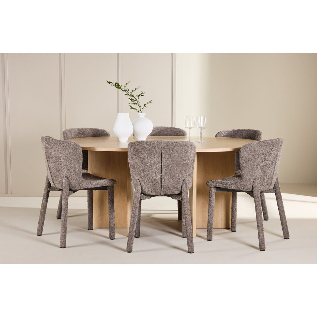 Strada, Astoria Oval matgrupp Brun, Vitpigmenterad, ⌀120