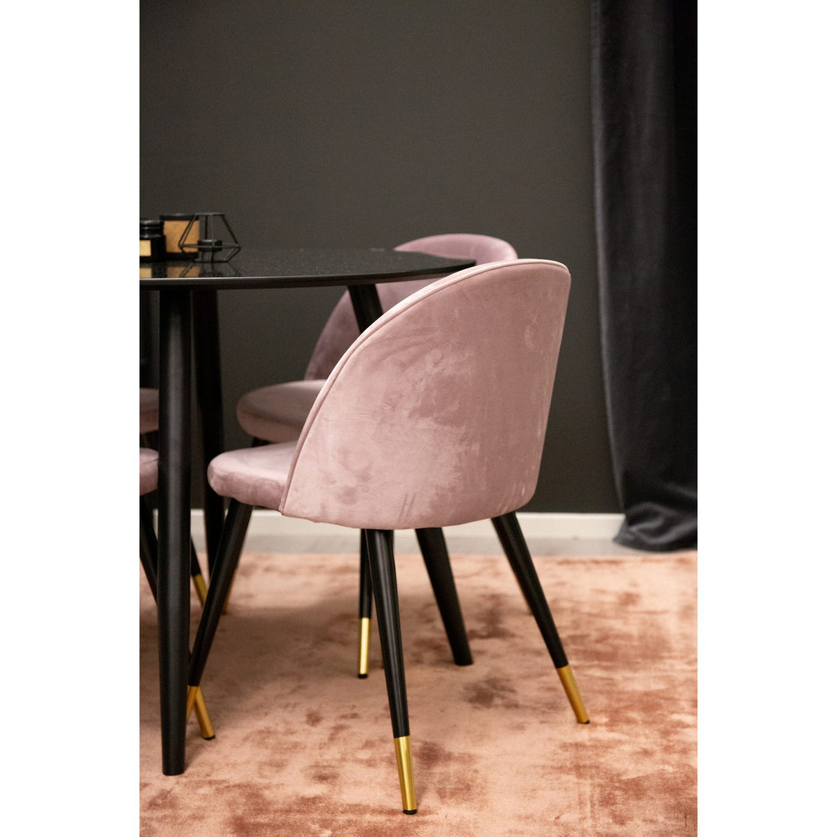 Plaza, Sammet Rund matgrupp Svart, Dammig rosa, Guld, Svart, ⌀100