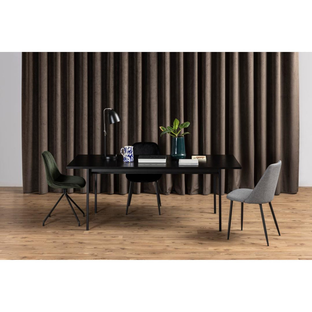 Paddington Matbord 200x90 cm Svart