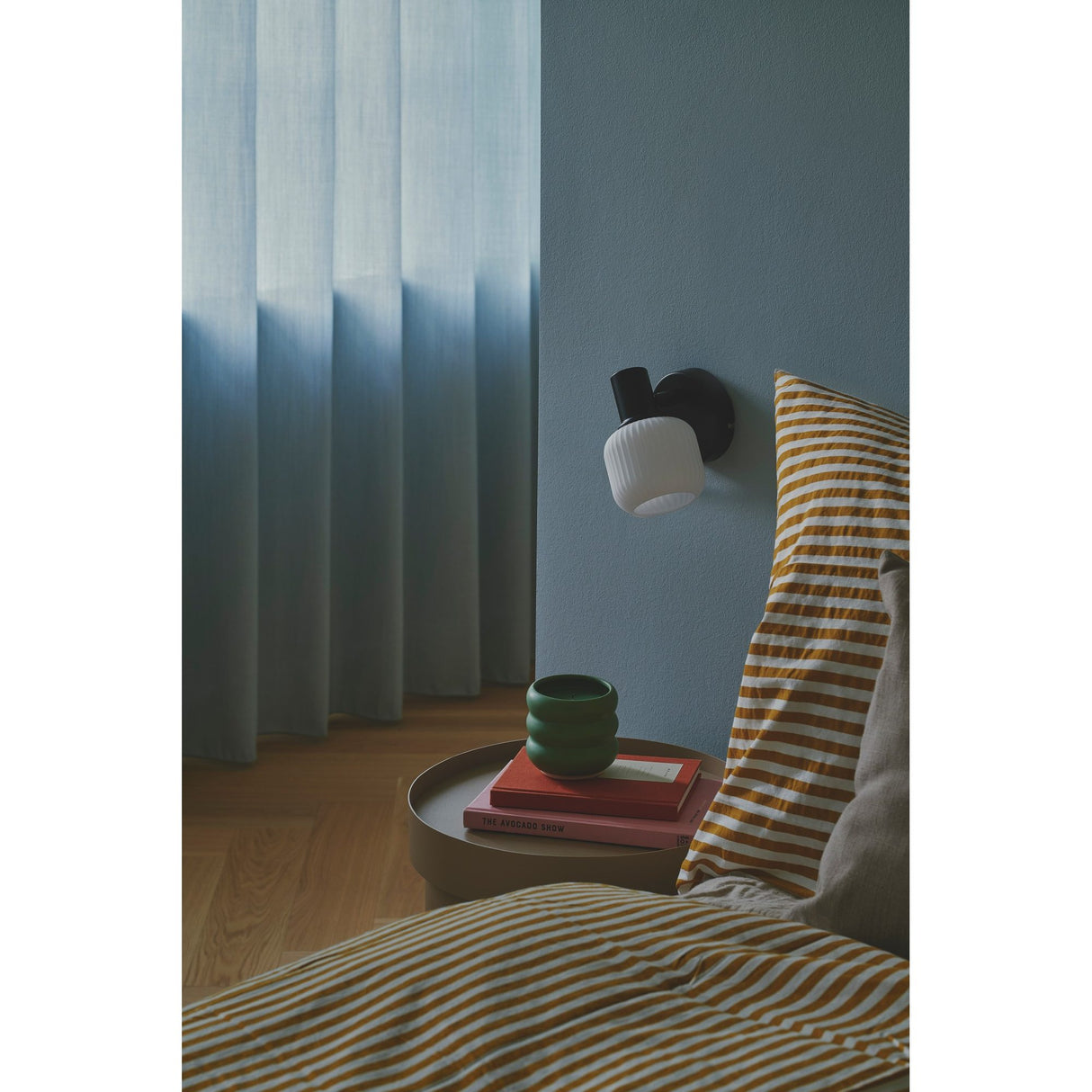 Milford Mini Svart Vägglampa