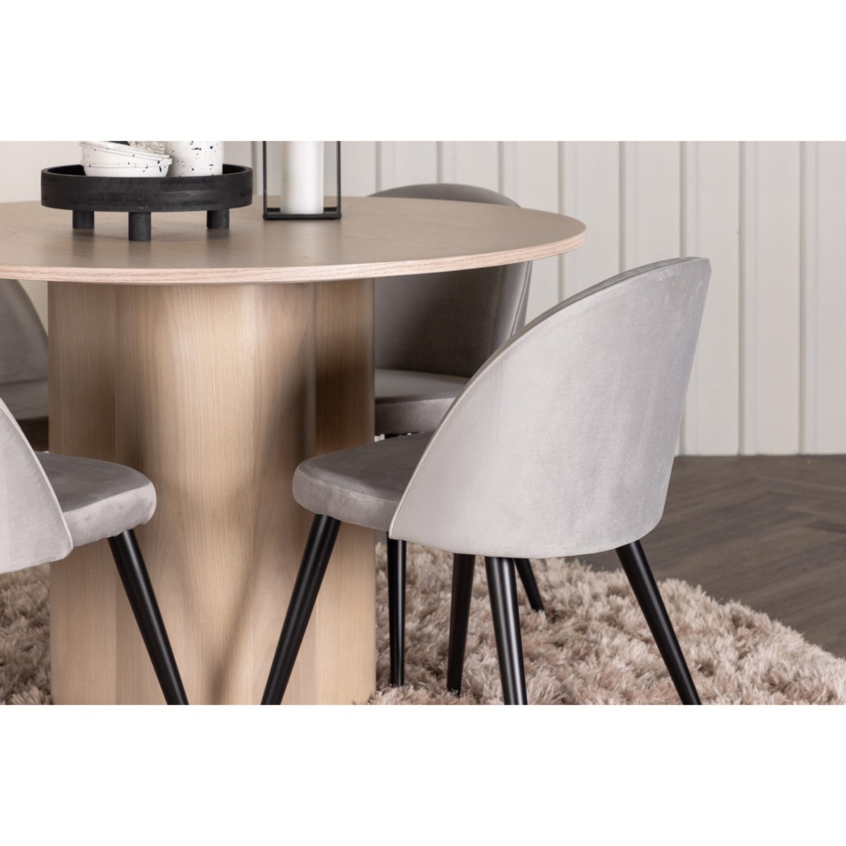Olivia, Velvet Rund matgrupp Vitlaserad