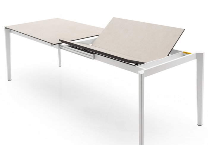 Pentagon Fast Matbord 130 cm