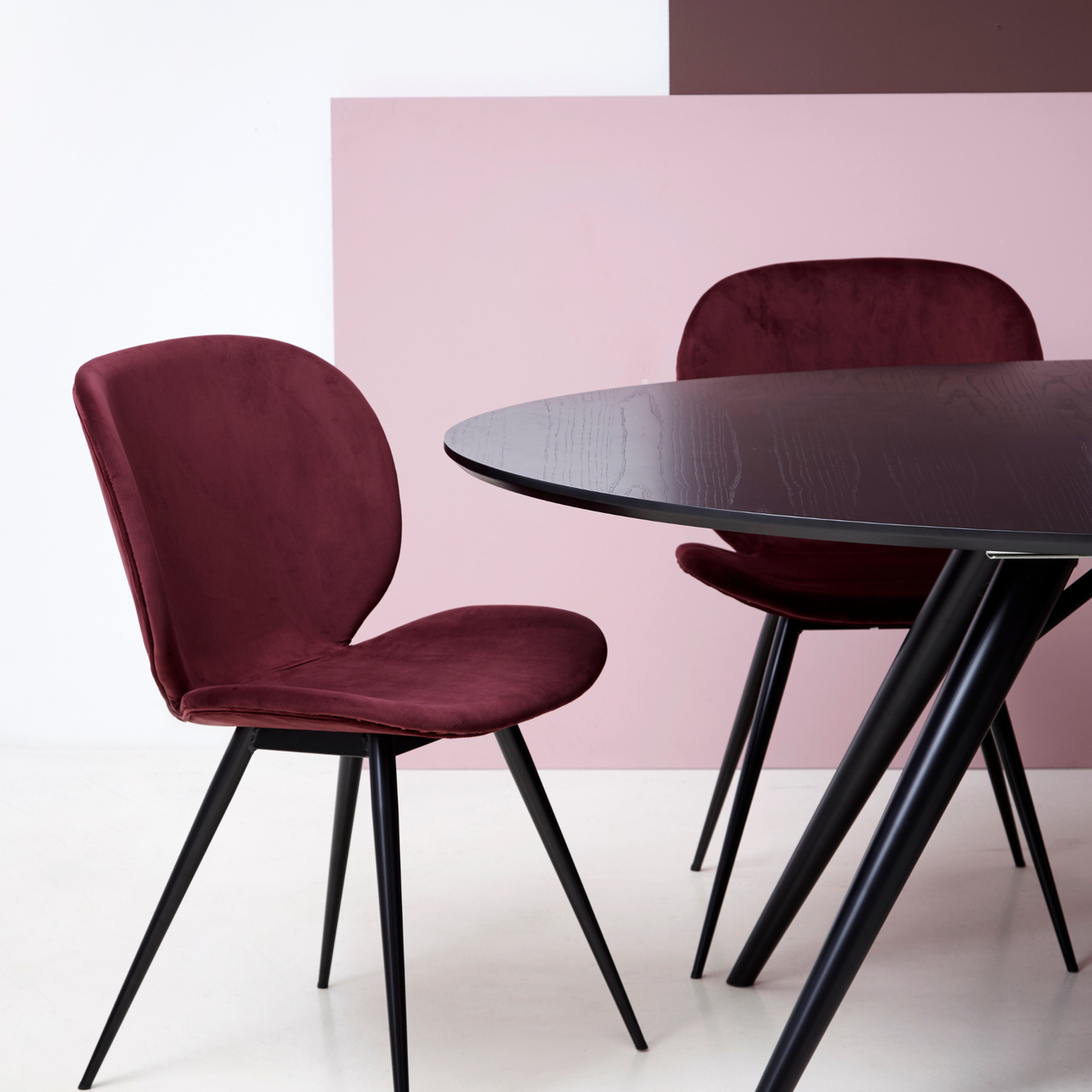 Eleganta och mjuka sammetsstolar